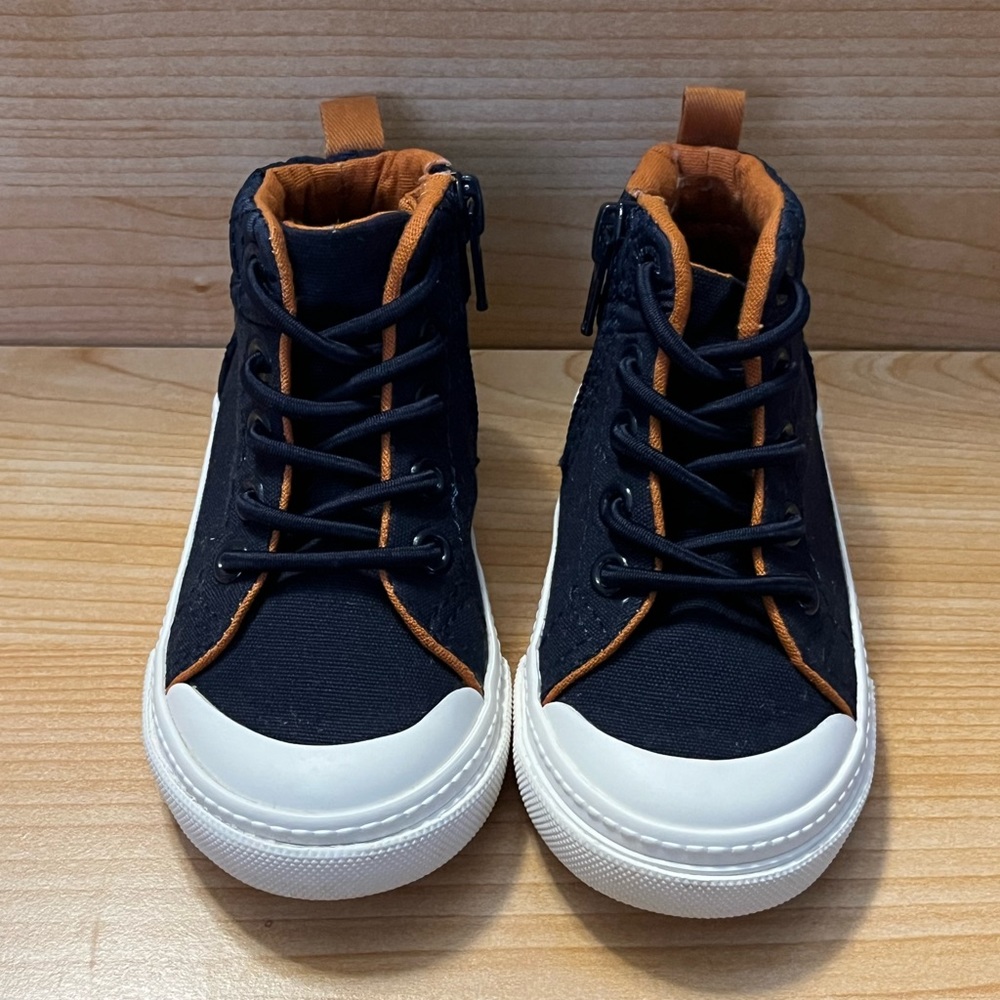 Old Navy high tops- EUC Size 5